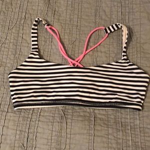 Lululemon free to be size 10 sports bra